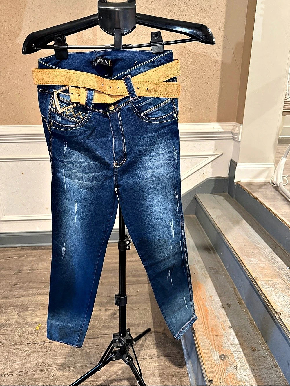Colombian Butt Lift Jeans With Belt